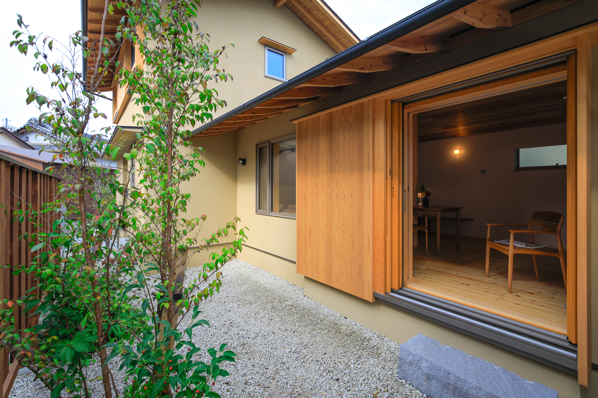 豊田市で高性能な和モダンの家/サン工房・スタジオ