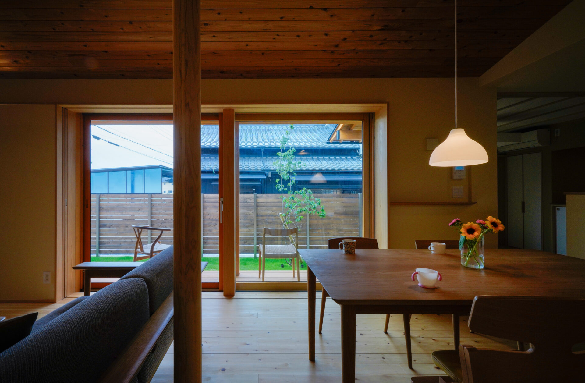 幸田町で高性能な和モダンの木の家/サン工房スタジオ