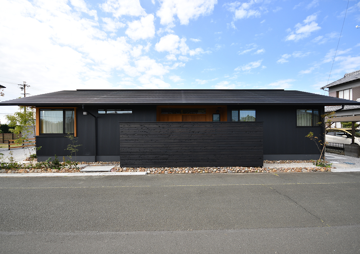 名古屋市で和モダン住宅/サン工房・スタジオ【小さな家はシンプルに】～木の家設計作法-其の５０３～