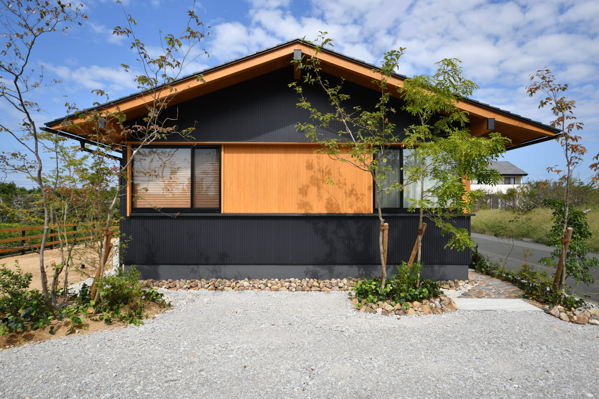 愛知県安城市で和モダンな平屋をお考えの方へ　築3年「遥穏（ようのん）の平屋」住みごこち見学会