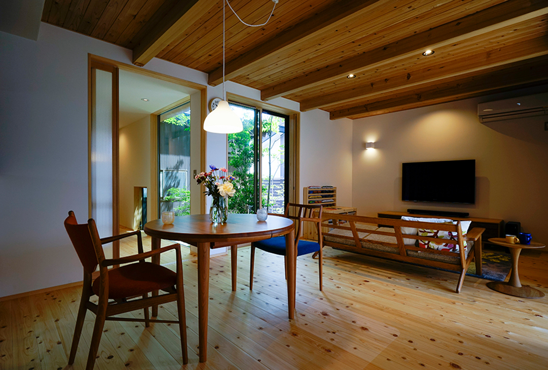 愛知県豊田市で和モダンな木の家をご検討中の方へ　10/16(日) 築５年「深山路（みやまじ）の家」住みごこち見学会