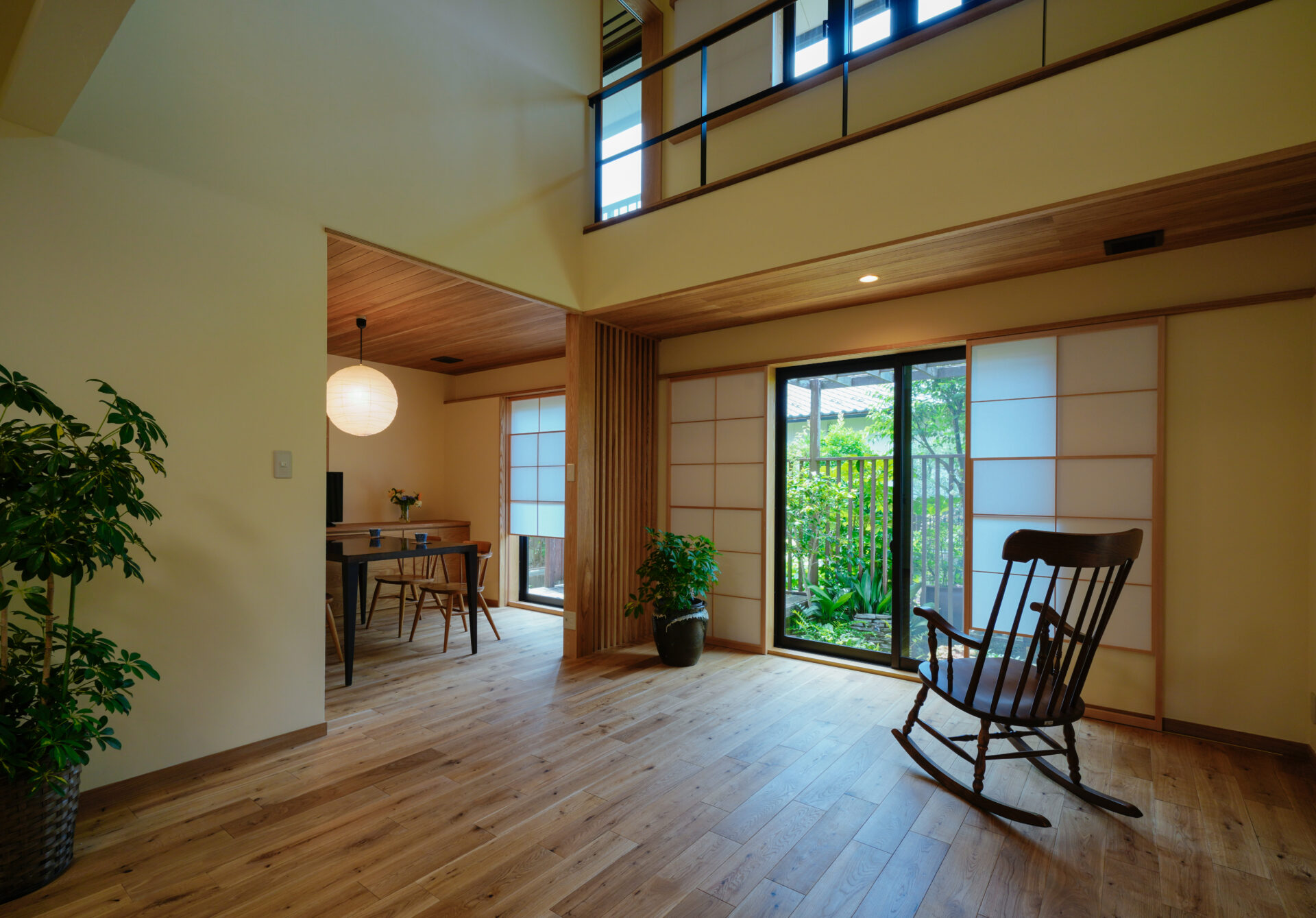 岡崎市で木の家を建て替える？それともリフォーム？ 自然素材の家を後悔なく選ぶための判断ポイント