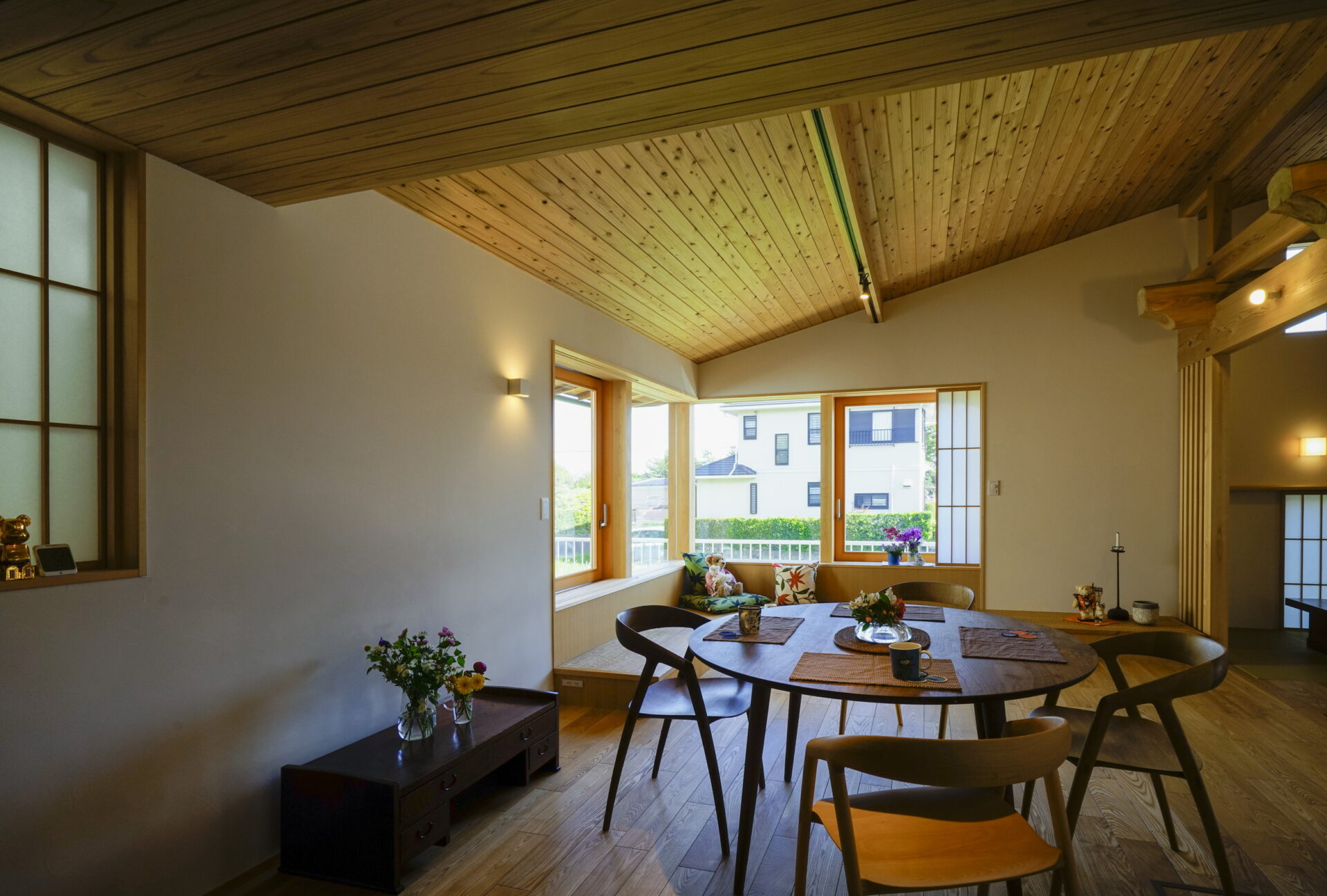 安城市で木の家をお考えの方へ　良い家づくりのコツ【目線と居心地】～木の家設計作法-其の４４７～