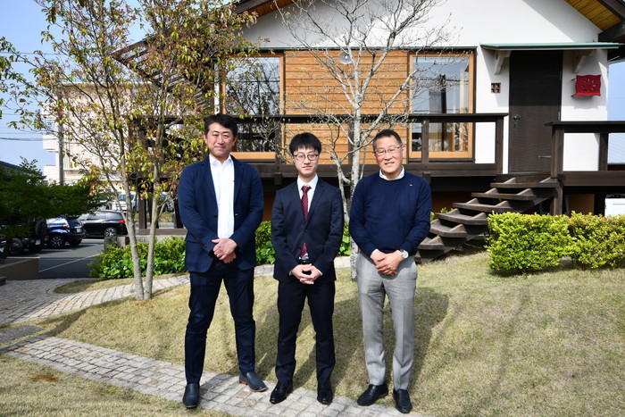 岡崎市の木の家工務店から【新しいメンバーが加わりました！！】～スタジオの風景-其の３１～