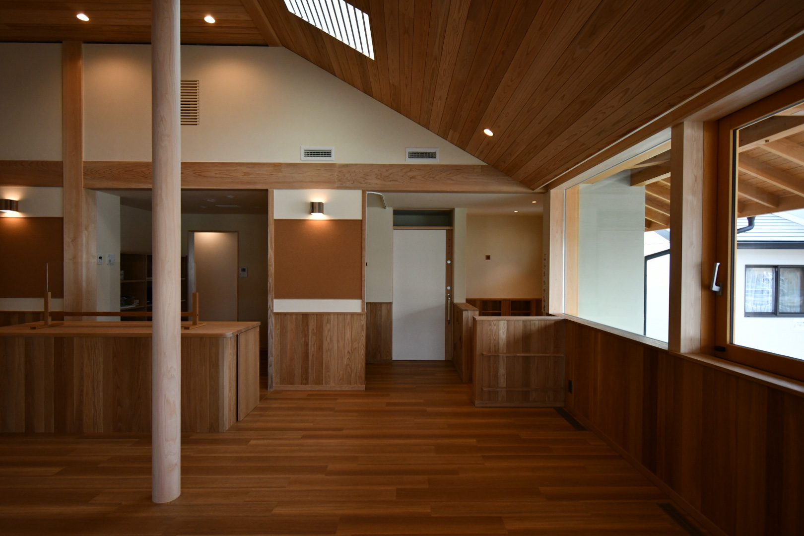 愛知県名古屋市で木の家をお考えの方/サン工房岡崎スタジオ【「木の香りいっぱいのこどもクリニック」完成建物見学会】