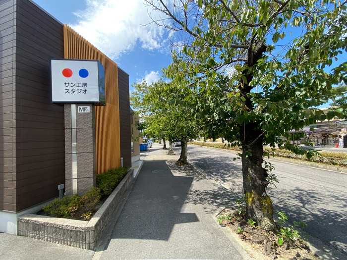 岡崎市で木造注文住宅をつくる工務店【玄関間接照明】～スタジオ改修工事-其の２５～