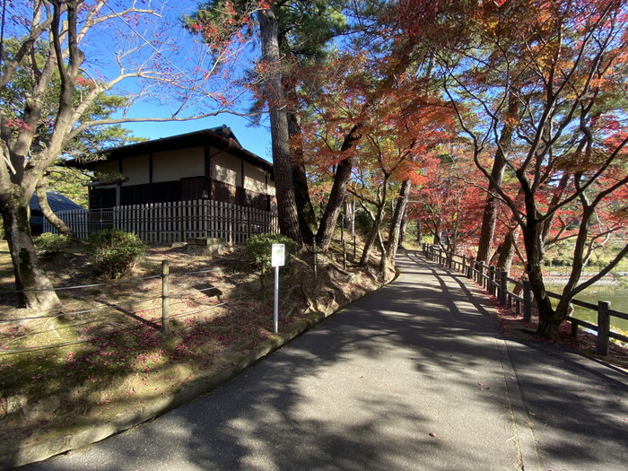岡崎市の木造住宅工務店が岡崎市の名所を紹介します。【岡崎市東公園　茶室等樹庵　南北亭】～岡崎の風景-其の８～