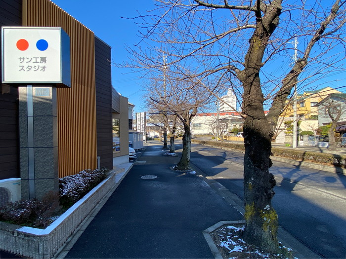 岡崎市の木の家工務店からのお便り【雪の薄化粧】～スタジオの風景-其の１６～