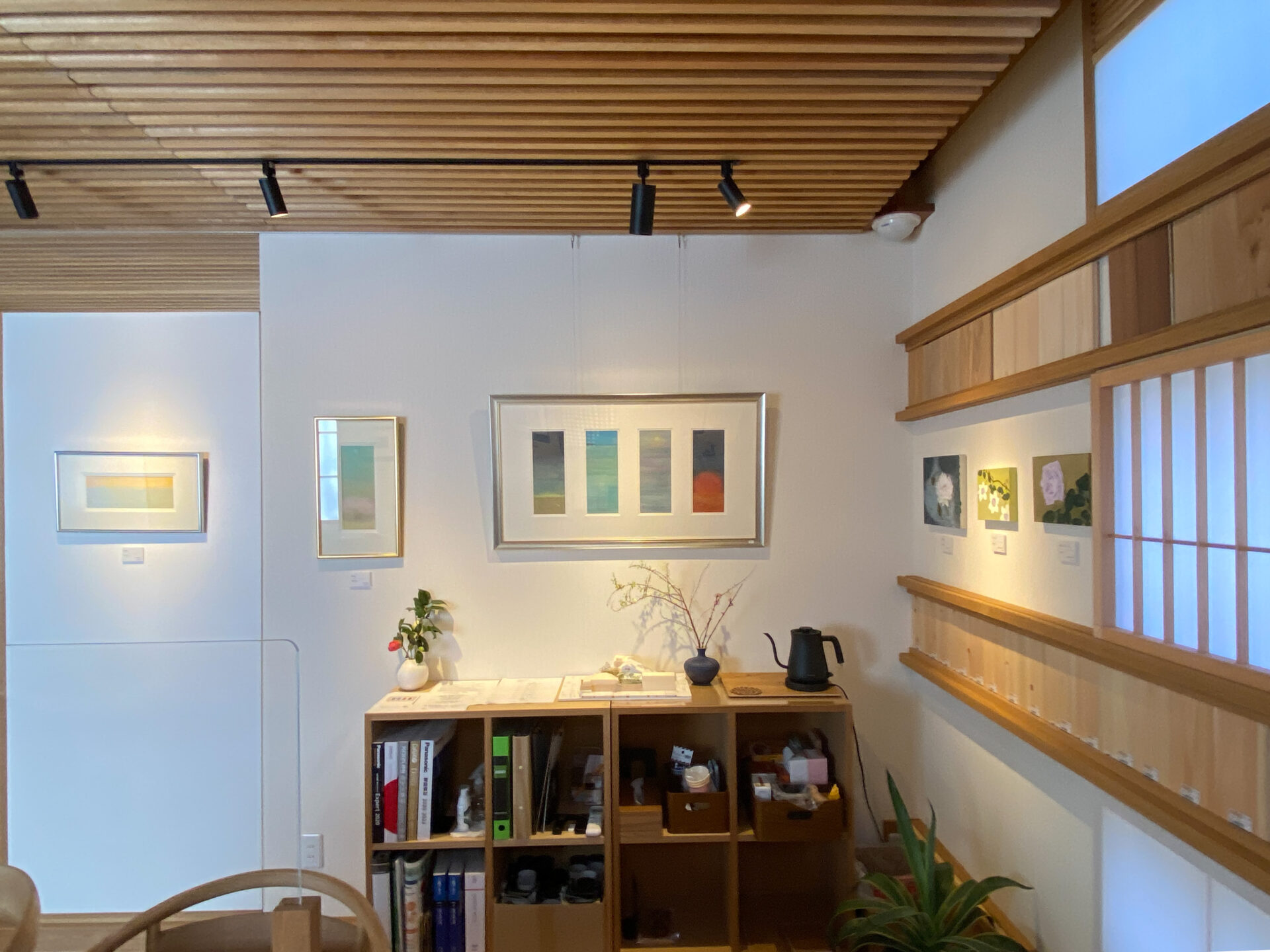 岡崎市の地域工務店からのお知らせ【心潤う素敵な作品のご紹介《松島比呂子さんの典俱和紙彩画》】～スタジオの風景-其の２０～