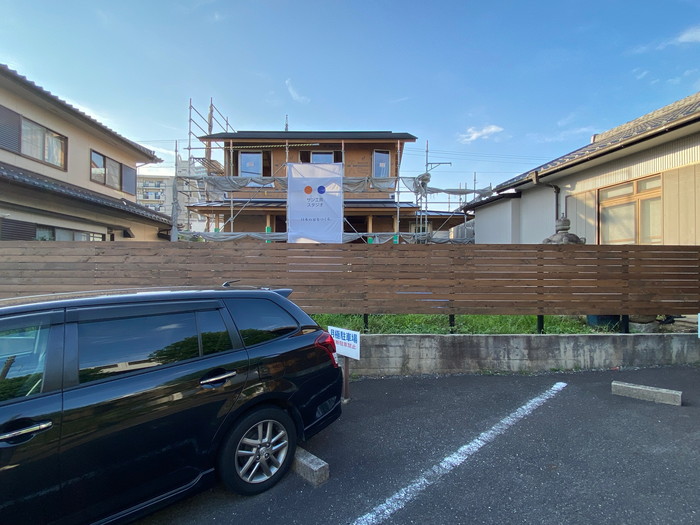 愛知県刈谷市で木の家をつくる【「燕居の家」屋根工事完了】～現場の風景-其の２９～