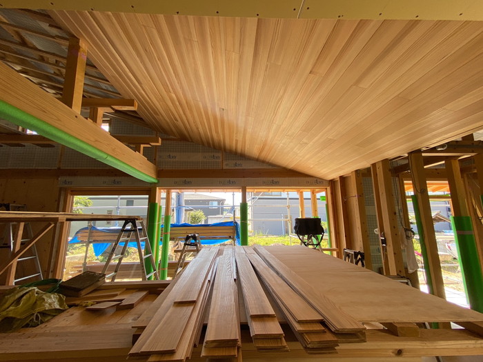 岐阜県可児市で木の家をつくる【「行雲流水の家」杉板天井】～現場の風景-其の３０～