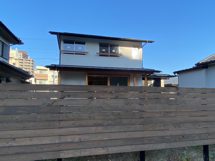 愛知県刈谷市で木の家をつくる【「燕居の家」足場が外れました！！】～現場の風景-其の３３～