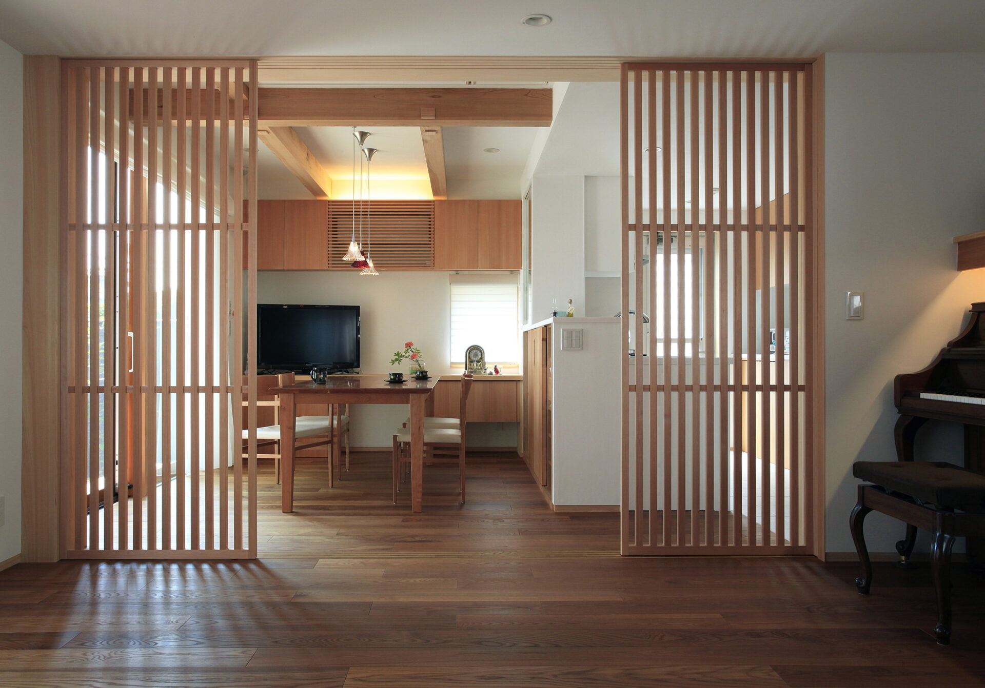 魅力ある和の空間づくり【つながりのある仕切りかた】～木の家設計作法-其の３５７～