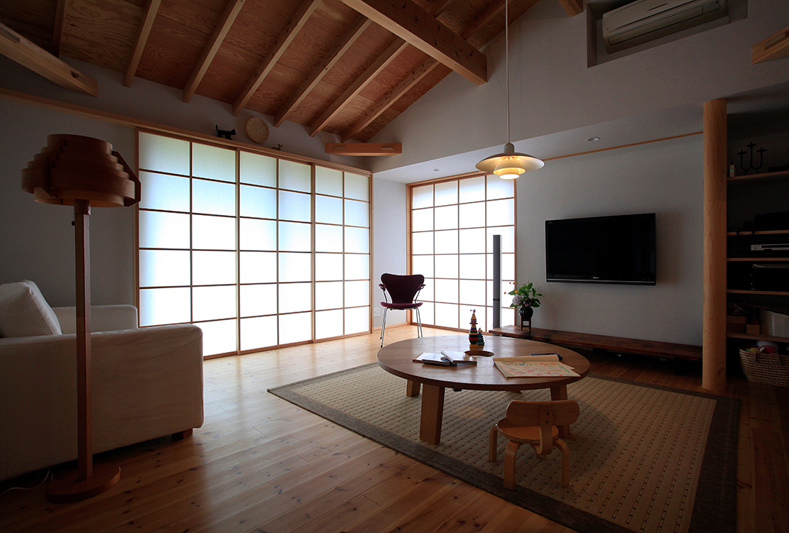 愛知県岡崎市で平屋をご検討中の方へ　築10年「薄明りの家」住みごこち見学会