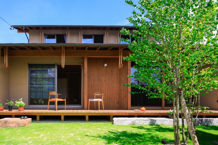 【素材】暮らしの質を高める本物の家具のススメ～スタッフのひとりごと-其の１６４～