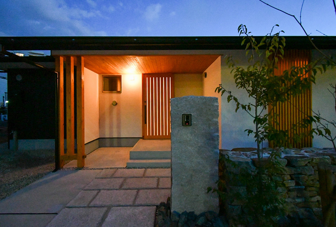 刈谷市で和風モダンな木の家の完成見学会開催/サン工房スタジオ