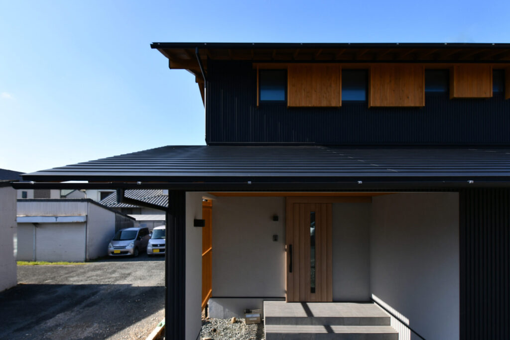 愛知県蒲郡市で行う木の家和モダン住宅